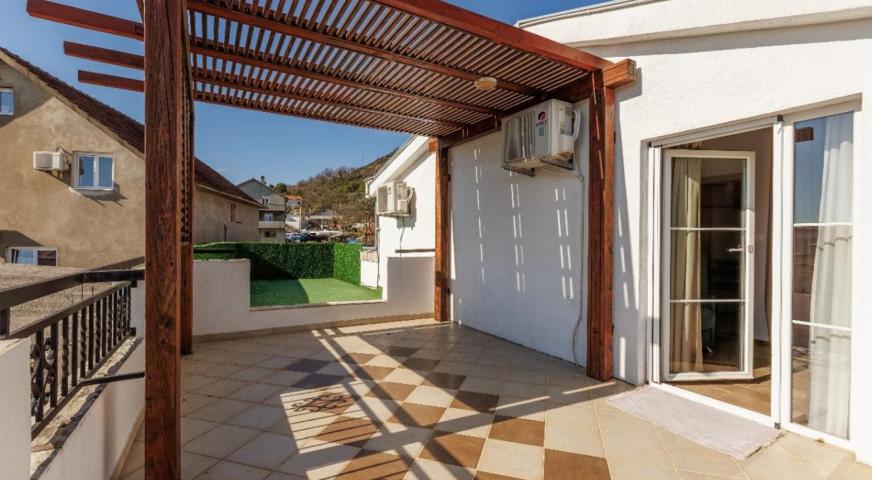 For sale: a spacious, legally energy-independent house in Tivat
