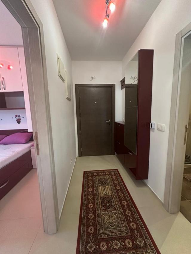Apartment in a new building in the center of Sutomore, 52 m2