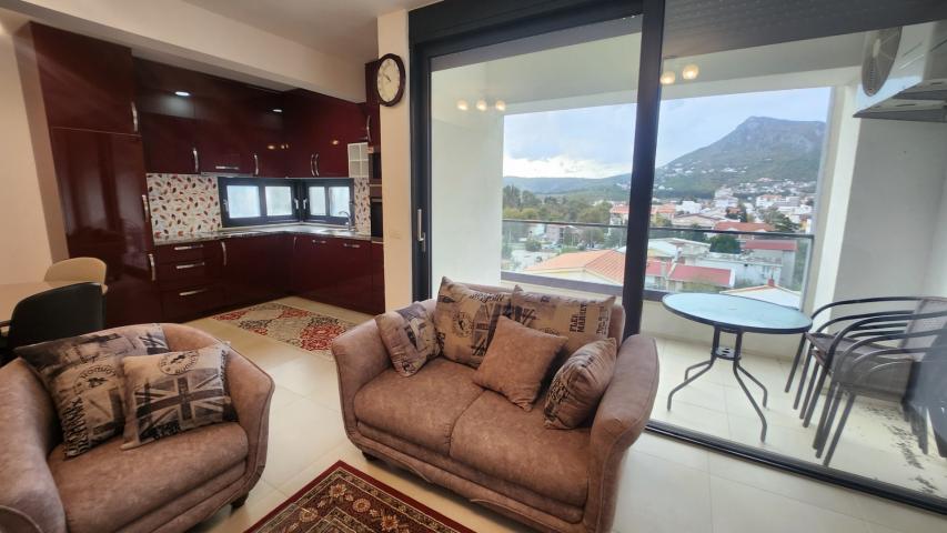Apartment in a new building in the center of Sutomore, 52 m2
