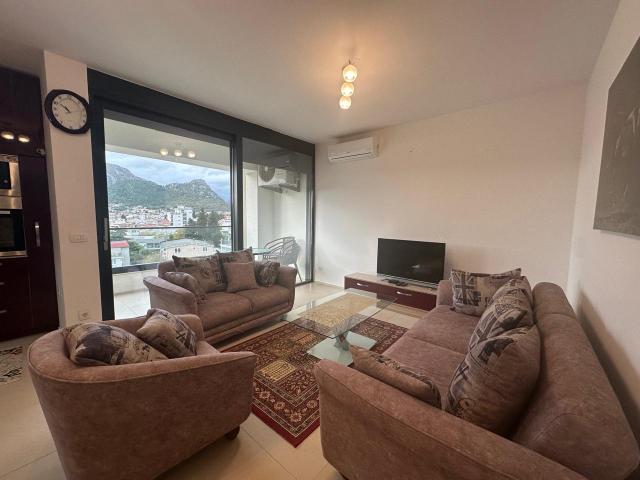 Apartment in a new building in the center of Sutomore, 52 m2