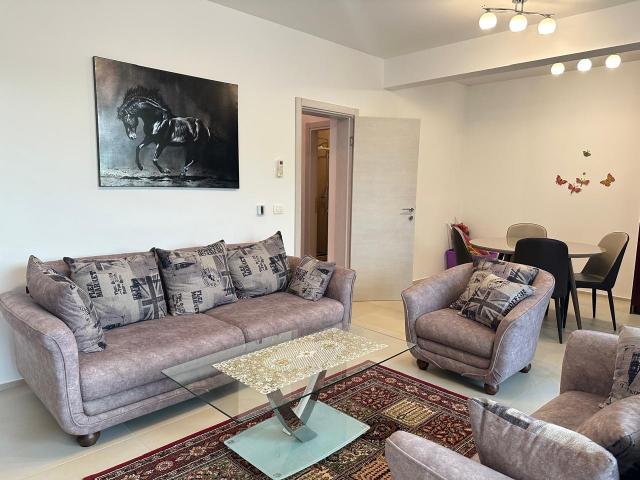 Apartment in a new building in the center of Sutomore, 52 m2