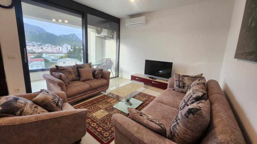 Apartment in a new building in the center of Sutomore, 52 m2