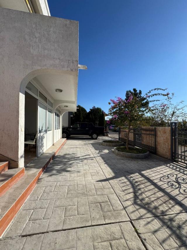 Three-story legal house in Bar (Shushanj) 142 m2 plus bonus plot of 350 m2