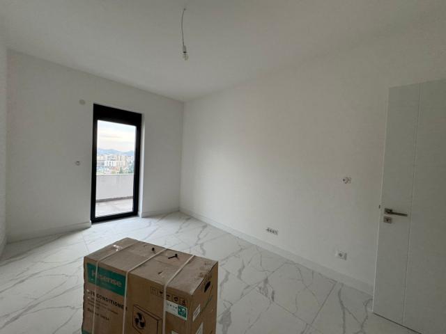 For sale: luxury apartment in a new residential complex in Bar. 