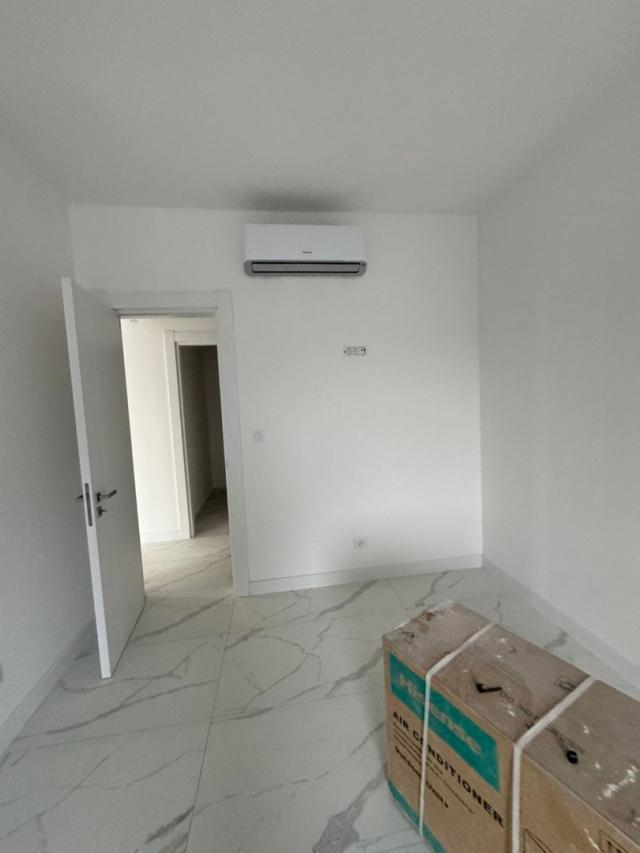 For sale: luxury apartment in a new residential complex in Bar. 