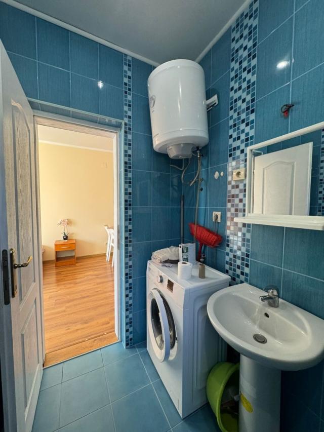 Apartment for sale in Sutomore below the highway, on the plain