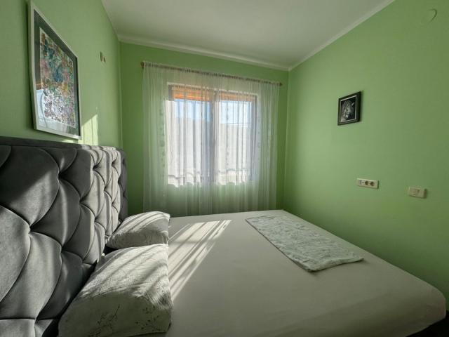 Apartment for sale in Sutomore below the highway, on the plain