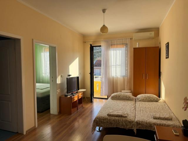 Apartment for sale in Sutomore below the highway, on the plain
