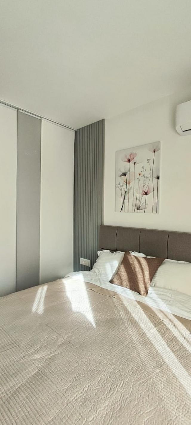 A studio apartment in a new modern residential complex with a swimming pool is for sale. 