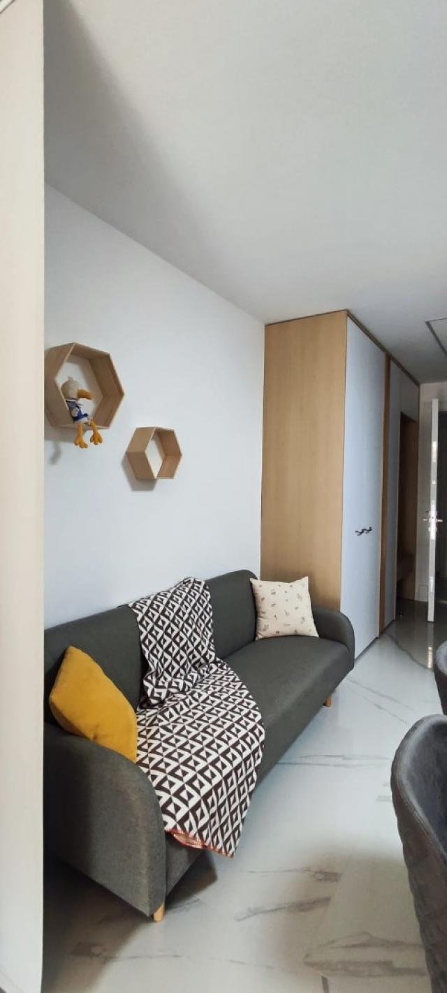 A studio apartment in a new modern residential complex with a swimming pool is for sale. 