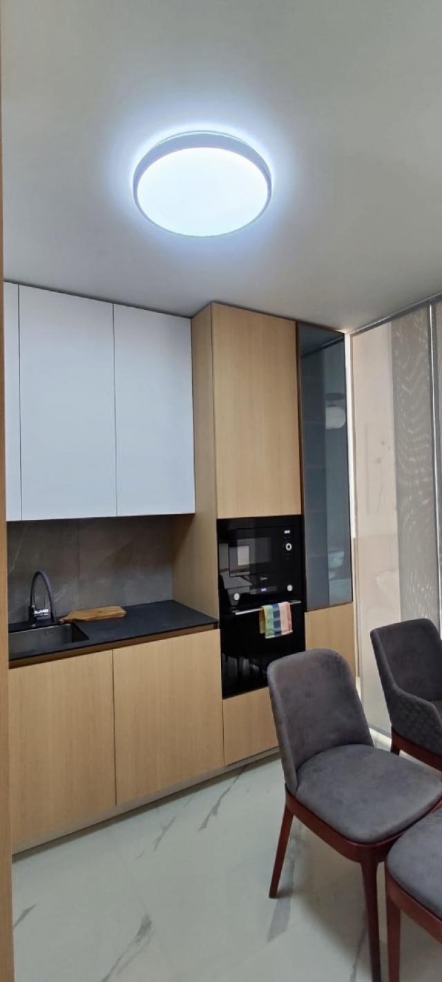 A studio apartment in a new modern residential complex with a swimming pool is for sale. 