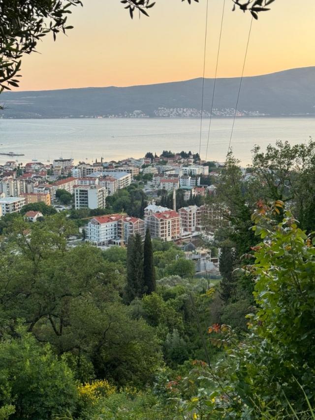 Studio apartment in a new building in Tivat at a minimum price of €106,800