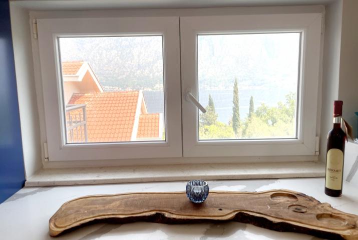 Apartment in a complex in Prcanj, Kotor, 