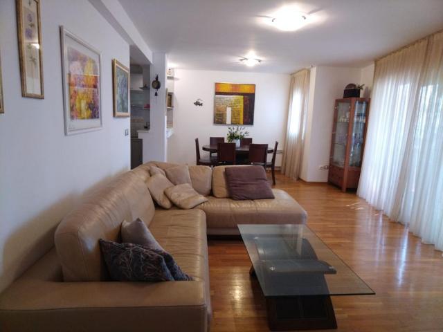 Apartment in Petrovac with 2 bedrooms 150 meters from the sea