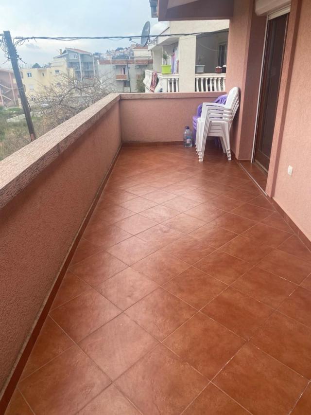 Apartment building in Shushan with sea view