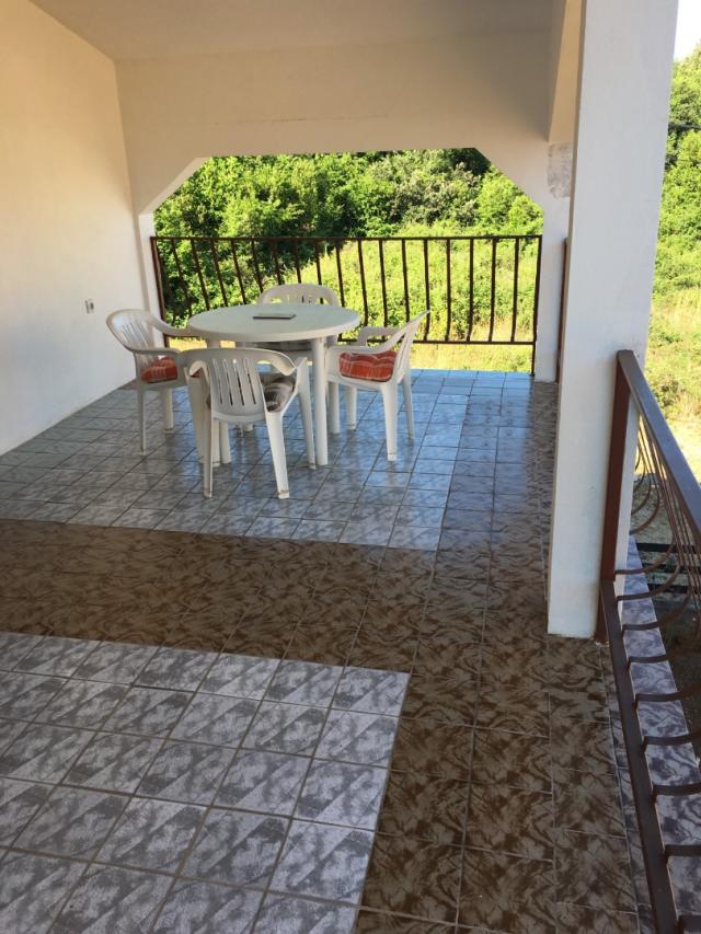 Two-storey townhouse in Utjeha in a quiet area