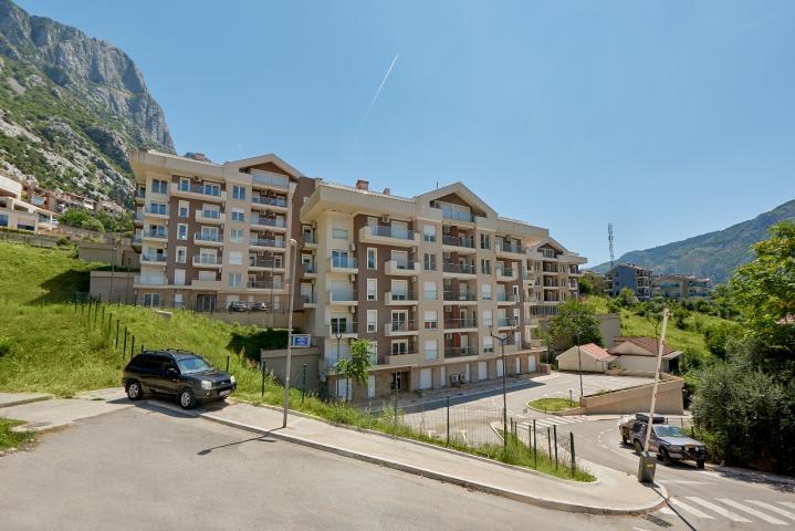 Penthouse, 2 bedrooms, Dobrota