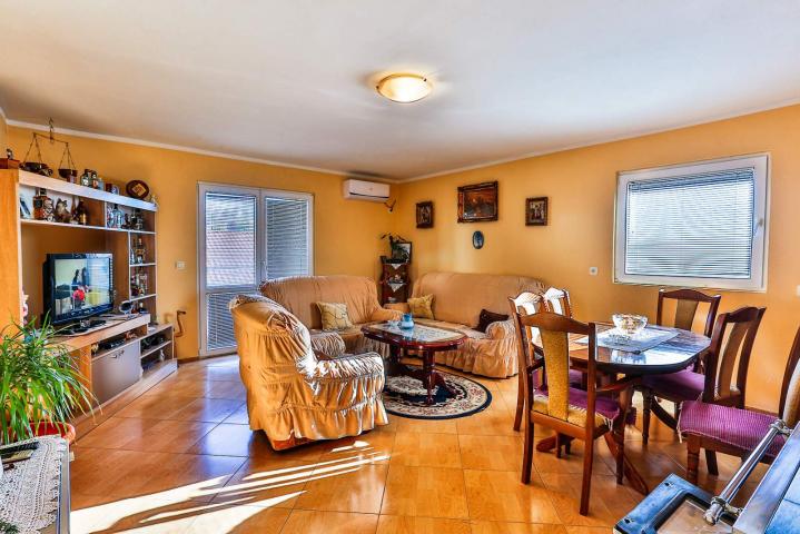 Large three-storey house in Shushanj, Bar