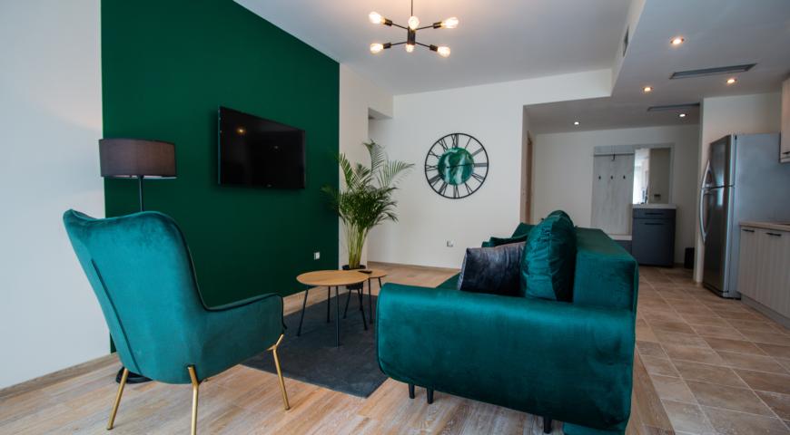 Unique apartment in a modern complex with a swimming pool (Dobrota, Kotor)