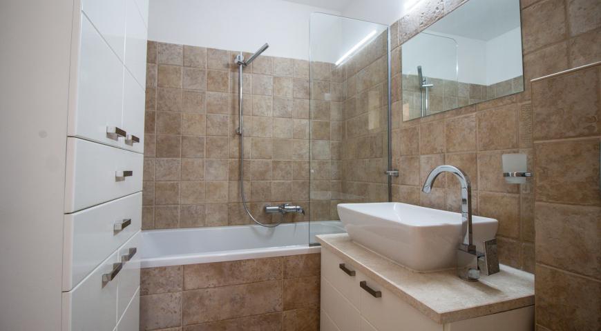 Unique apartment in a modern complex with a swimming pool (Dobrota, Kotor)