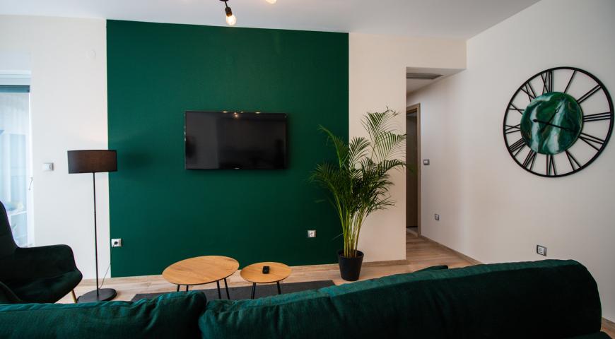Unique apartment in a modern complex with a swimming pool (Dobrota, Kotor)