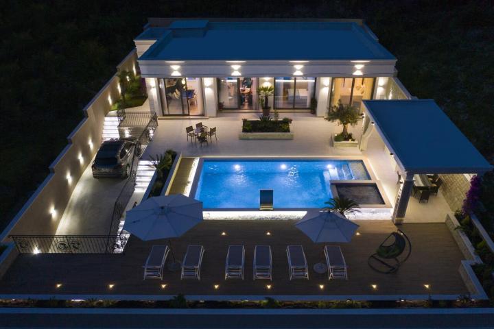 New luxury villa in Budva above Jaz beach
