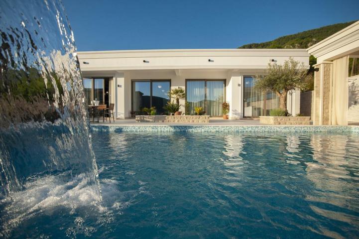 New luxury villa in Budva above Jaz beach