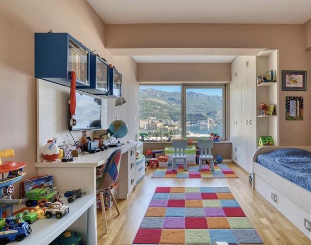 Luxurious designer furnished apartment