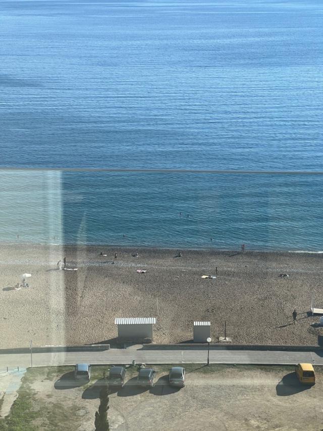 Luxury apartment with 1 bedroom on the 1st line of the sea