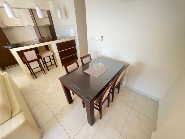 Luxury apartment with 1 bedroom on the 1st line of the sea
