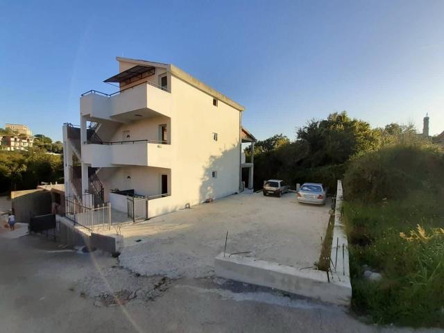 Apartment with 2 bedrooms in Budva, Seoce district