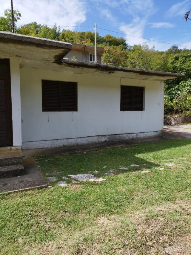 Legal one-story townhouse in Sutomore