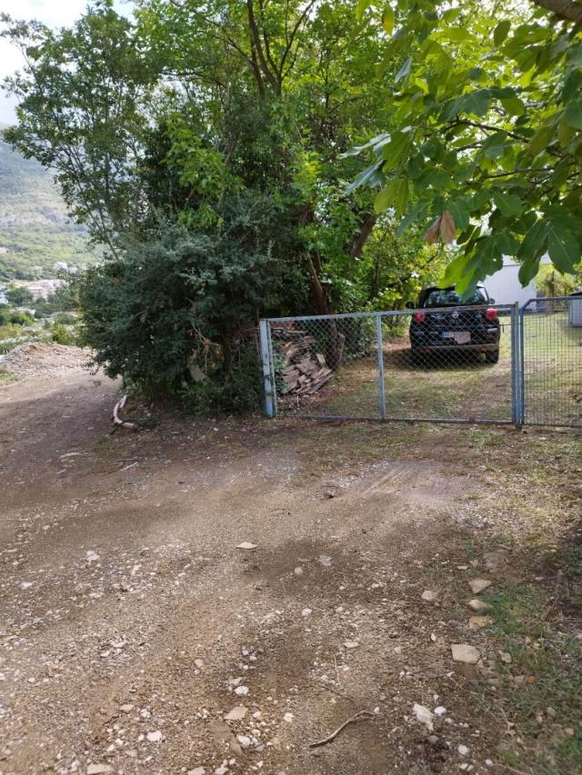 Legal one-story townhouse in Sutomore