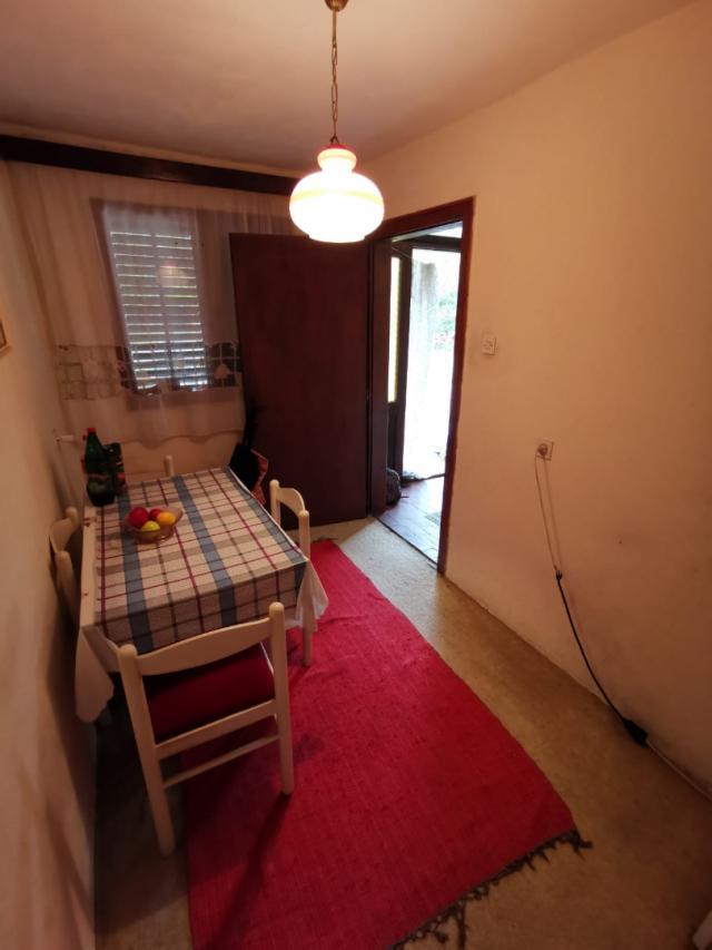 Legal one-story townhouse in Sutomore