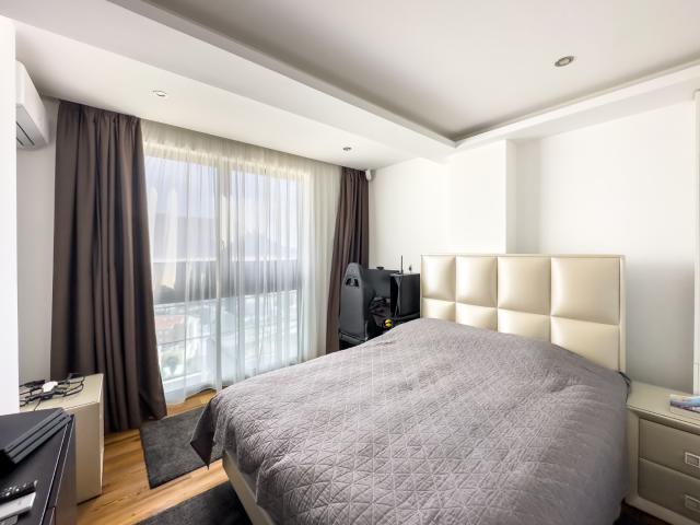 Luxurious two-storey penthouse in Becici