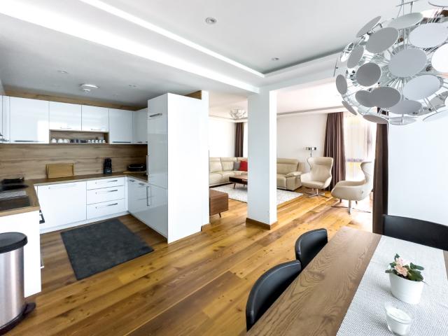 Luxurious two-storey penthouse in Becici