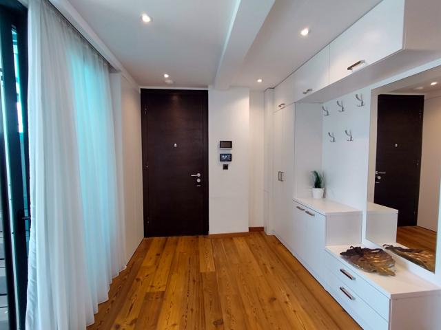 Luxurious two-storey penthouse in Becici