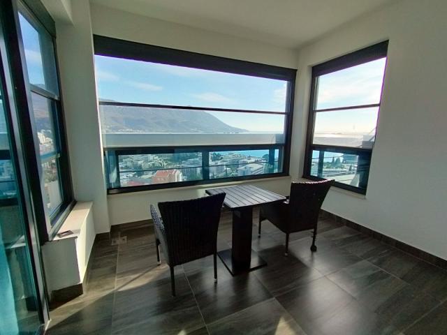Luxurious two-storey penthouse in Becici