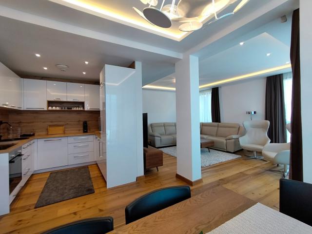 Luxurious two-storey penthouse in Becici