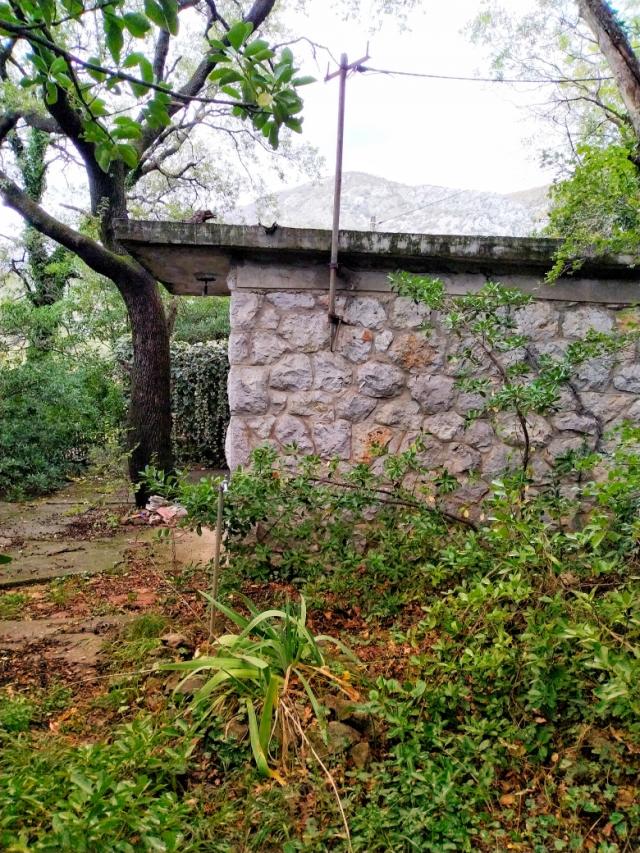 Land plot in Sutomore