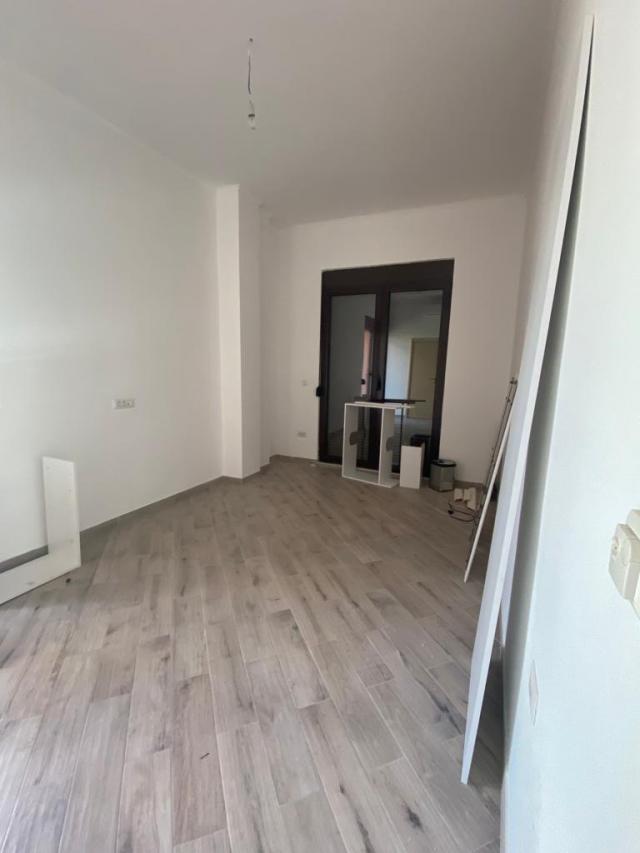 Penthouse in a complex on the 1st line of Dobra Voda