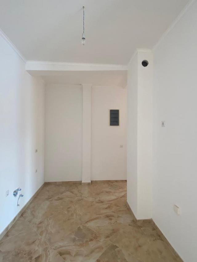 Penthouse in a complex on the 1st line of Dobra Voda