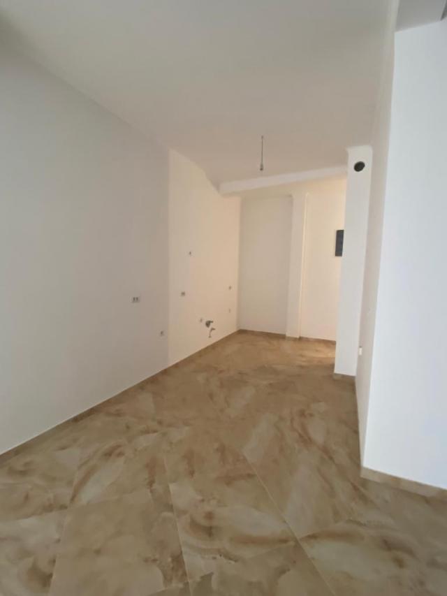 Penthouse in a complex on the 1st line of Dobra Voda