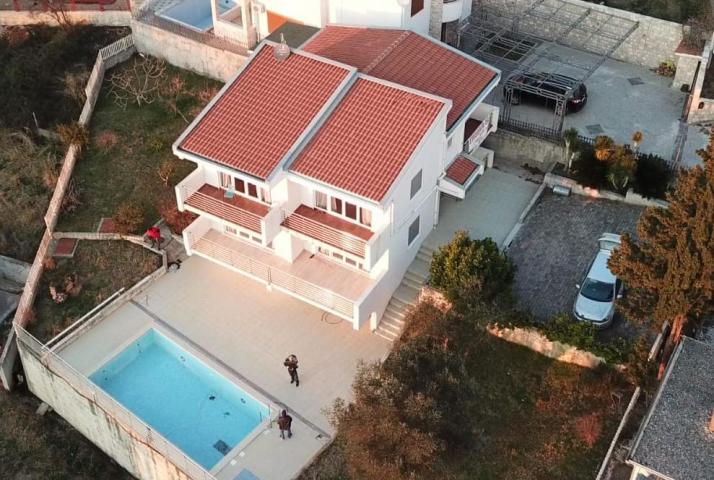 Villa with pool in Shushan, with panoramic sea views