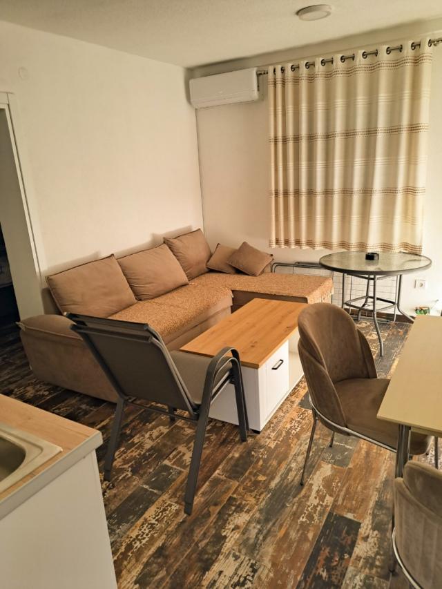 House with seven apartments in a good location in Sutomore, Bar