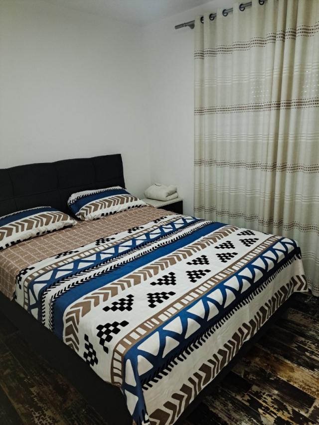 House with seven apartments in a good location in Sutomore, Bar