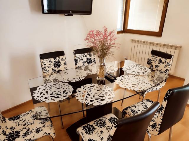 Apartment in Dobra Voda in a gated complex with a swimming pool
