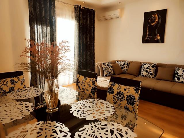 Apartment in Dobra Voda in a gated complex with a swimming pool