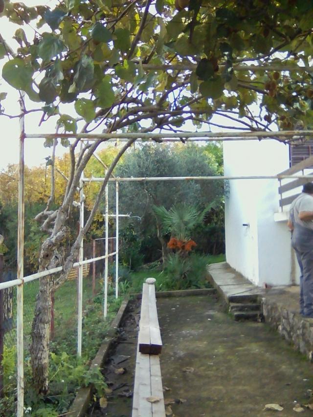 Two-family house in Dobra Voda