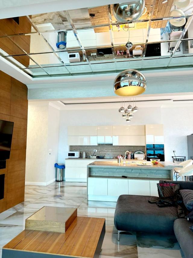 Penthouse in Becici with garage
